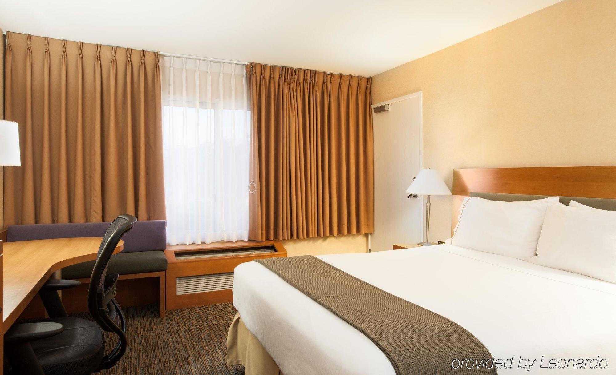 Holiday Inn Express West Los Angeles By Ihg Екстериор снимка