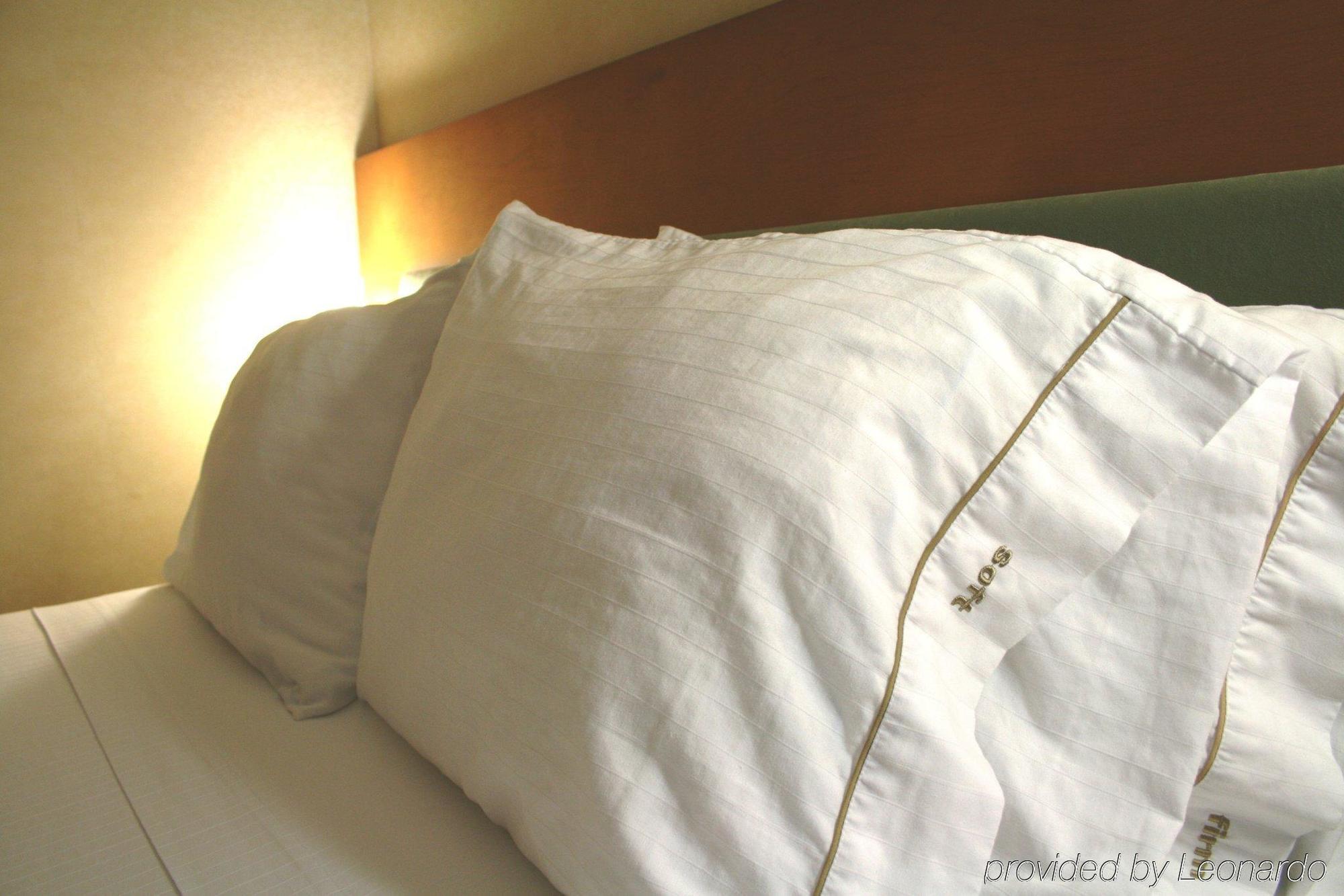 Holiday Inn Express West Los Angeles By Ihg Екстериор снимка