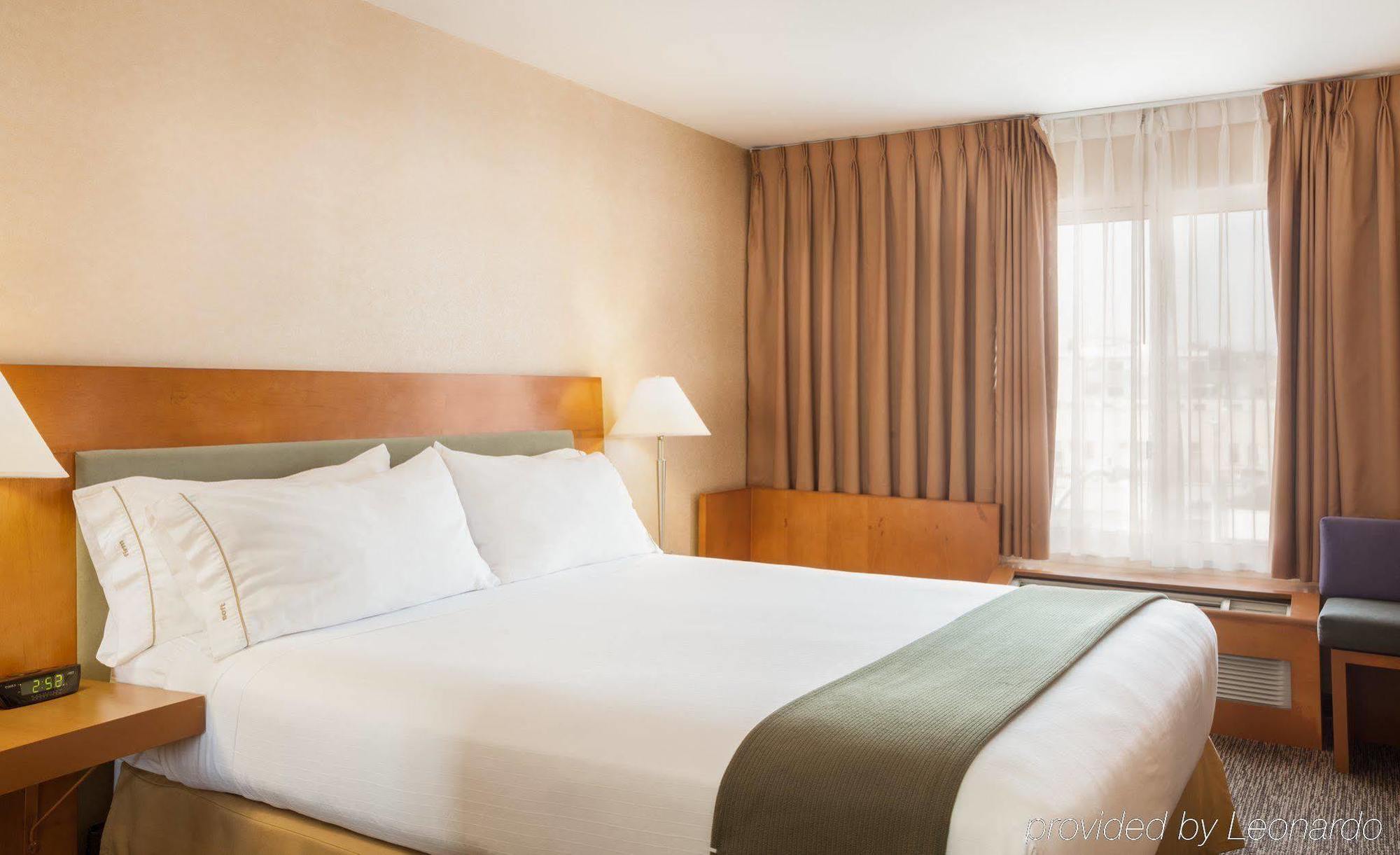 Holiday Inn Express West Los Angeles By Ihg Екстериор снимка