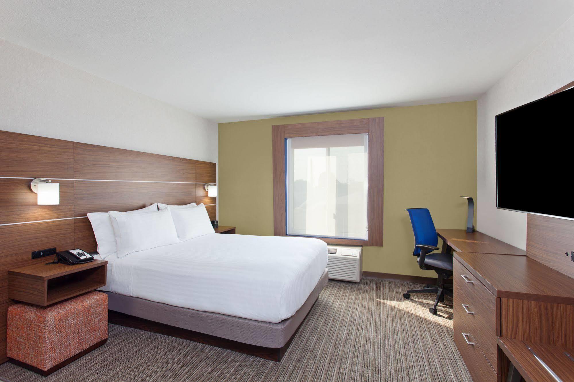 Holiday Inn Express West Los Angeles By Ihg Екстериор снимка