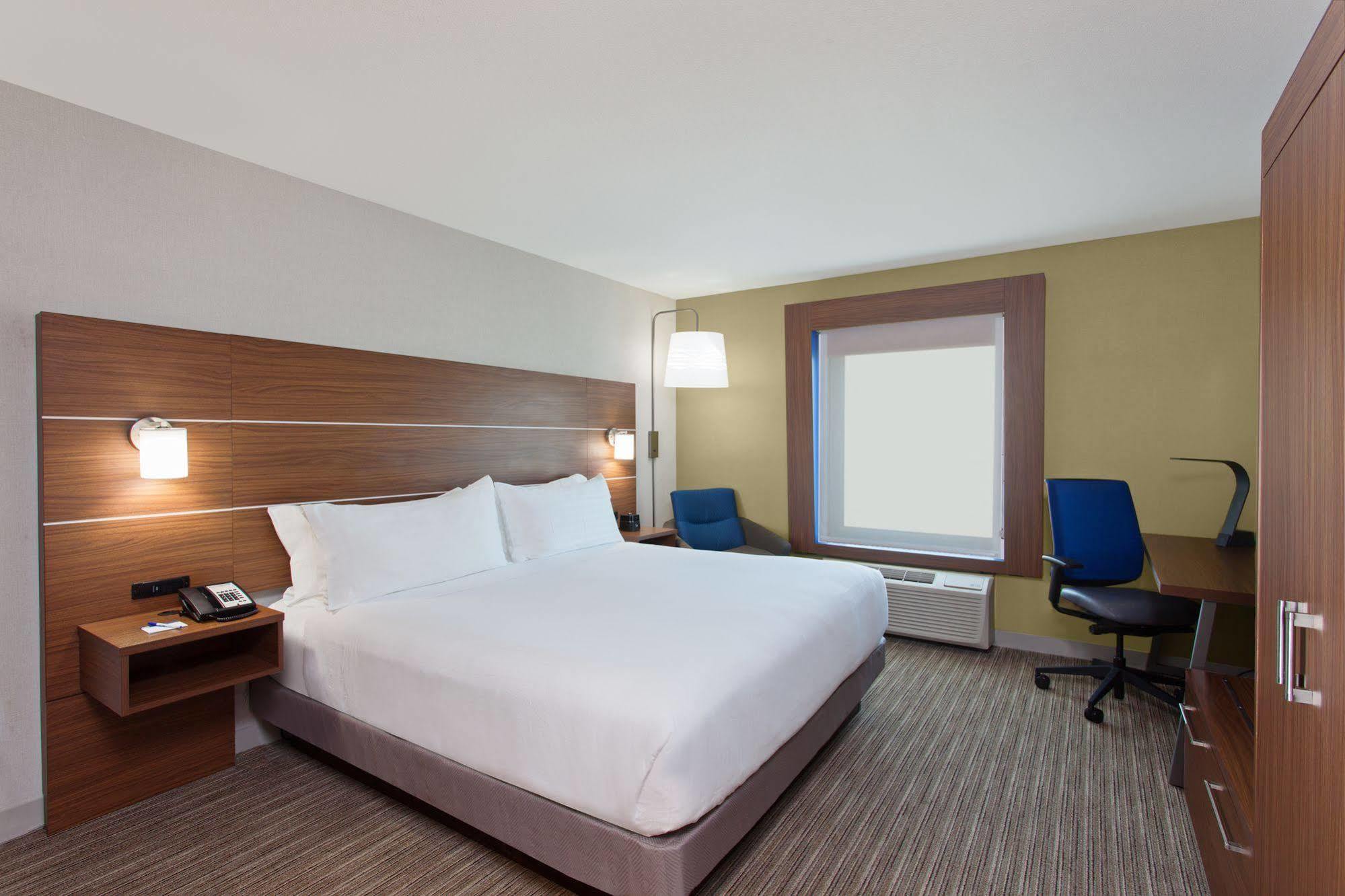 Holiday Inn Express West Los Angeles By Ihg Екстериор снимка