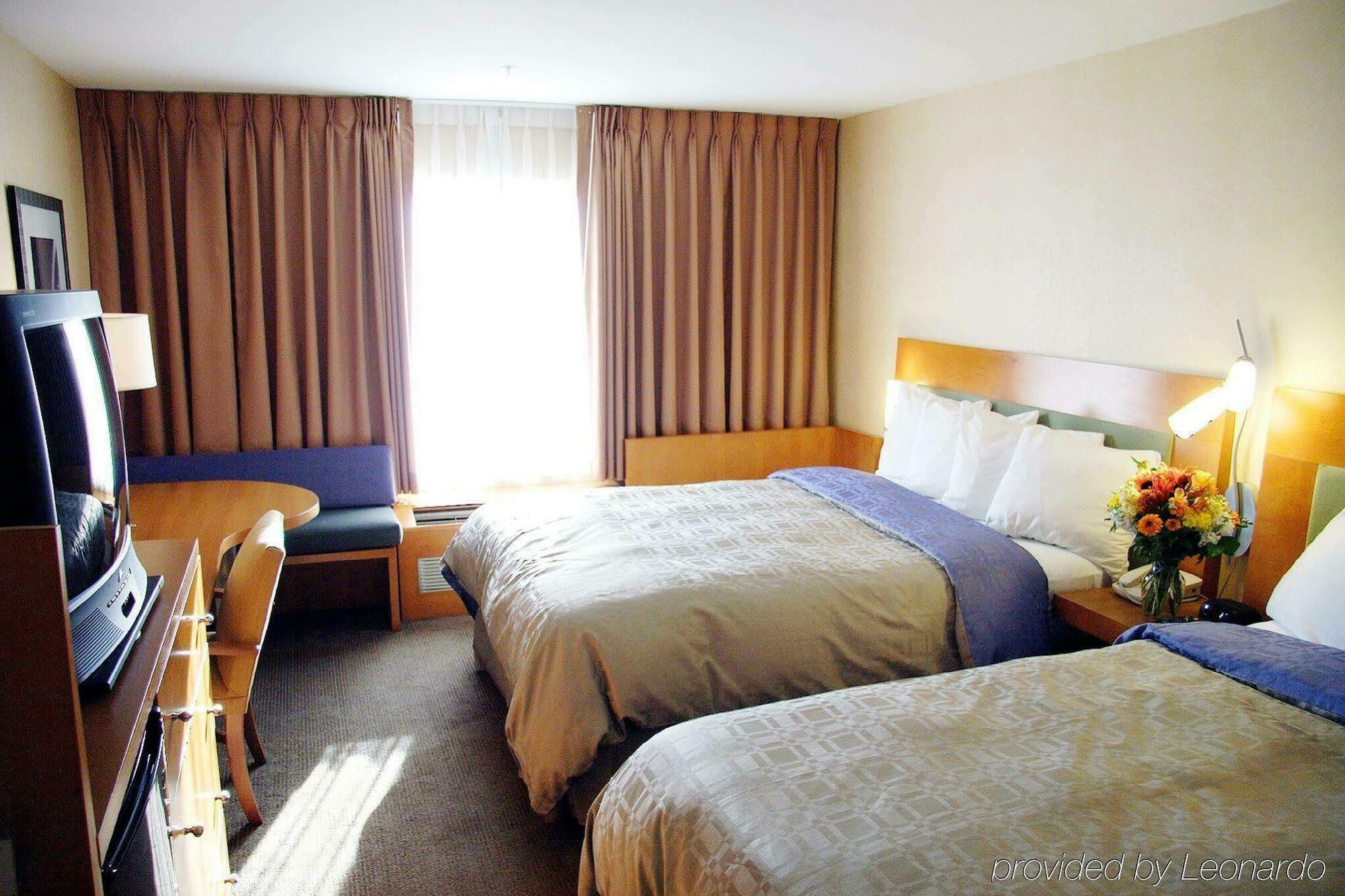 Holiday Inn Express West Los Angeles By Ihg Екстериор снимка