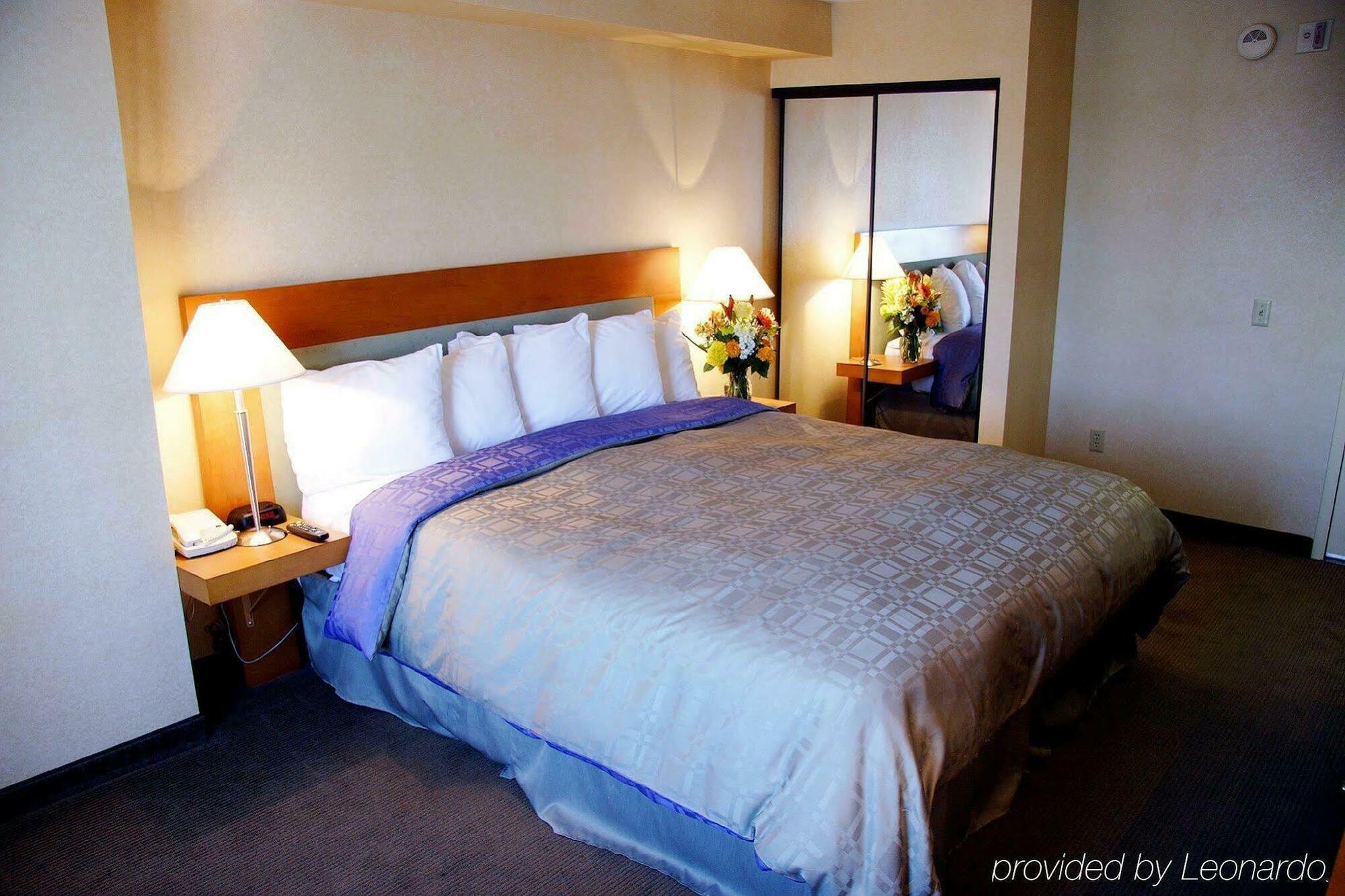 Holiday Inn Express West Los Angeles By Ihg Екстериор снимка
