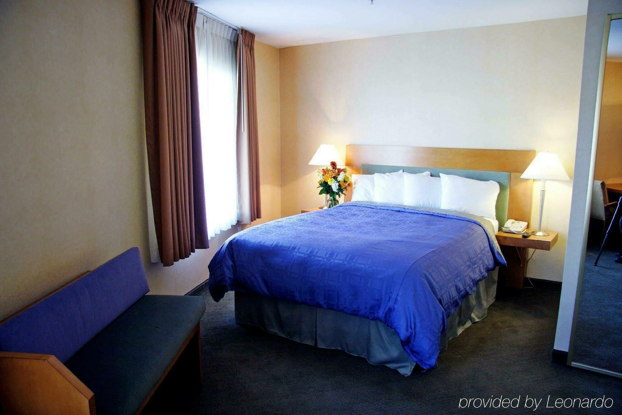 Holiday Inn Express West Los Angeles By Ihg Екстериор снимка