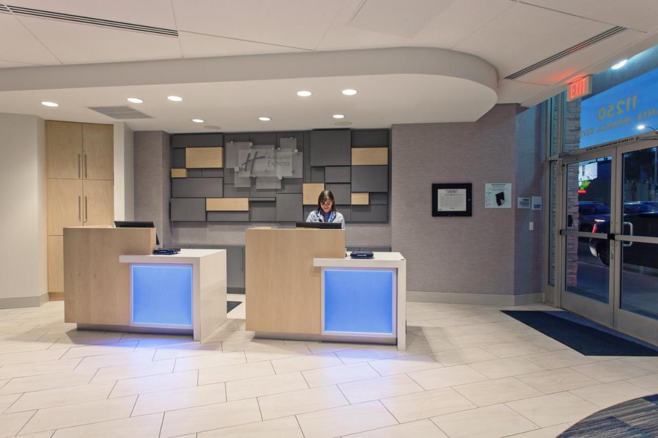 Holiday Inn Express West Los Angeles By Ihg Екстериор снимка