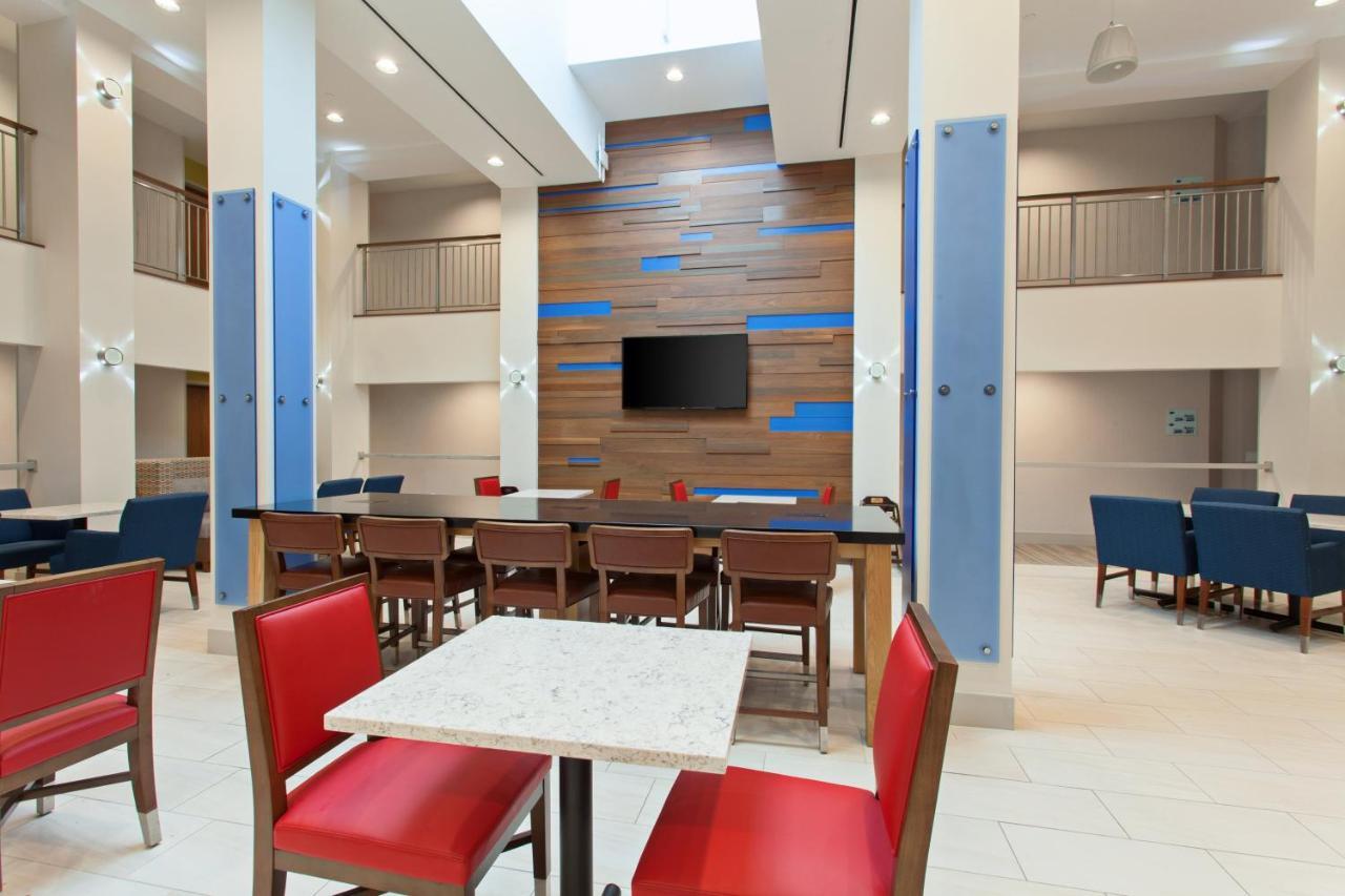 Holiday Inn Express West Los Angeles By Ihg Екстериор снимка
